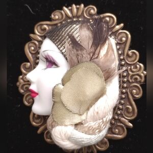 Elegant Gold and Cream Brooch